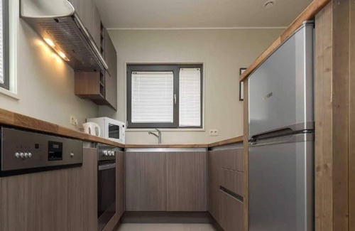 Froidchapelle Villa | Sauna Villa by the Lake