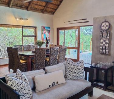 Maruleng Cabin | Sausage Tree Safari Camp