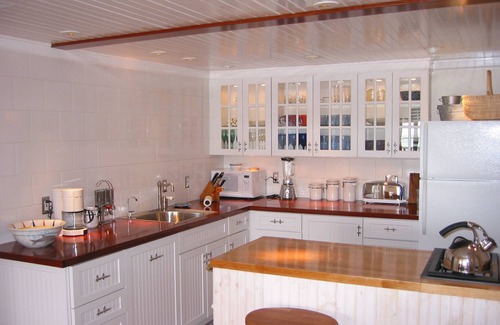 Old Town House | Sausalito Beachfront Cottage