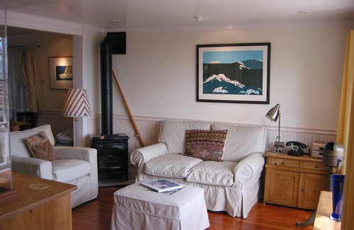 Old Town House | Sausalito Beachfront Cottage