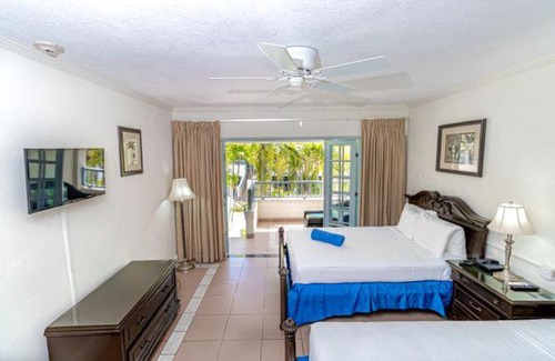 Garrison Historic Area Hotel | Savannah Beach Club Hotel