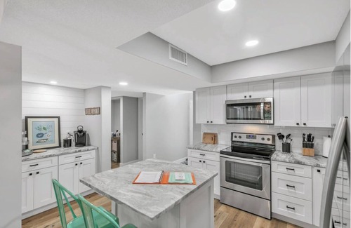 Sawgrass House | Sawgrass Splash! 2 bed/2 bath.WALK to the BEACH!