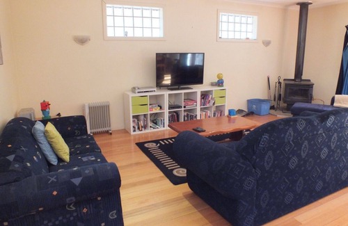 Sawmill Settlement House | Sawmill Retreat - Only 5 minutes drive to the entry gates of Mt Buller