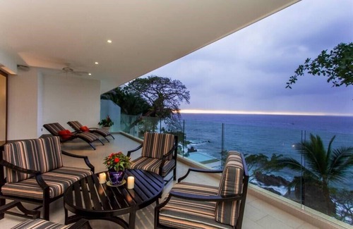 Amapas Apartment | Sayan Beach 3BR | 2,400 Sq Ft Condo + Oceanview Terrace, 3 BR Sayan Oceanfront Luxury 2500 SF