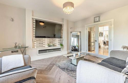 Torrington House | Scarlettrose