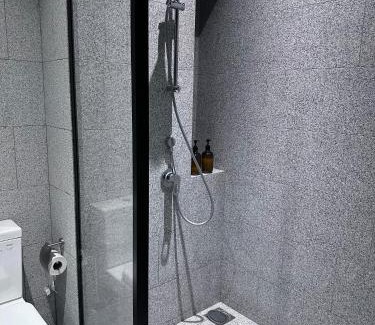 Kuala Lumpur City Centre Apartment | Scarletz Suites KLCC by Elysian