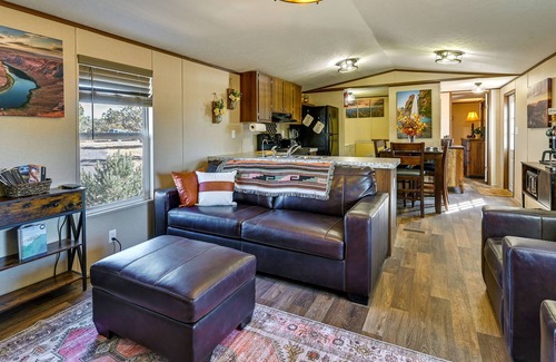 Valle House | Scenic Grand Canyon Junction Home w/ Deck & Views