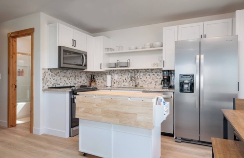 Philipsburg Apartment | Scenic Ridge Retreat