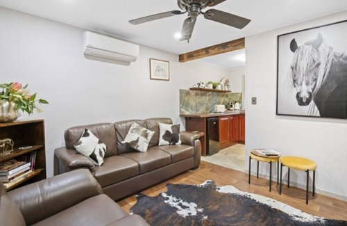 Cainbable House | Scenic Rim Country Charm at Cainbabale Creek