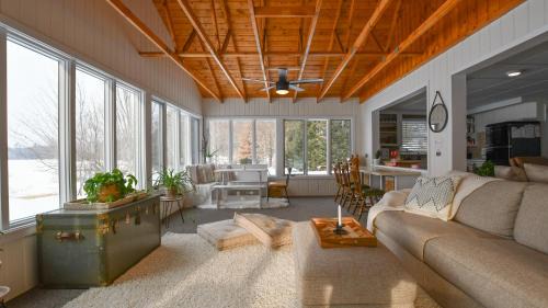 Crivitz House | Scenic & Serene Lakefront Cottage With Wood Stove