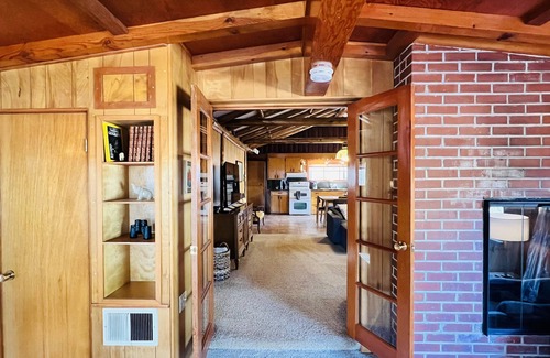 Union Cabin | Scenic View Cabin Near Alderbrook Resort