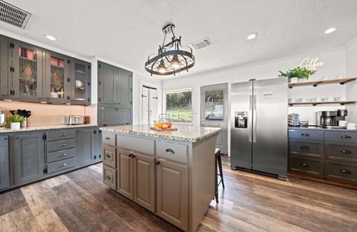 Canyon Lake House | Scenic Views | Pickleball, Pool, Hot Tub, Gameroom