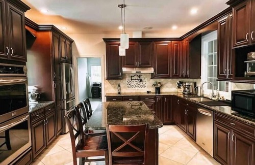 Fleming House | Scenic Weekend Rental