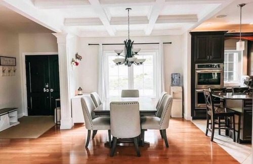 Fleming House | Scenic Weekend Rental