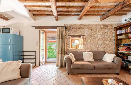 Quartiere XXIV Don Bosco Villa | Scheggino - Casale con piscina e splendida vista