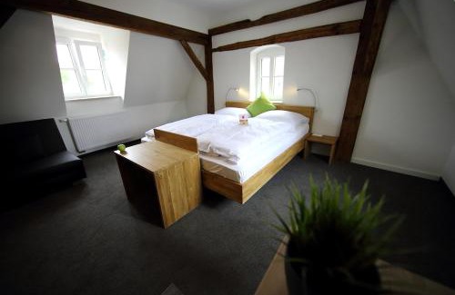 Wemding Hotel | Schieners Hotel & Apfelhof Apartments