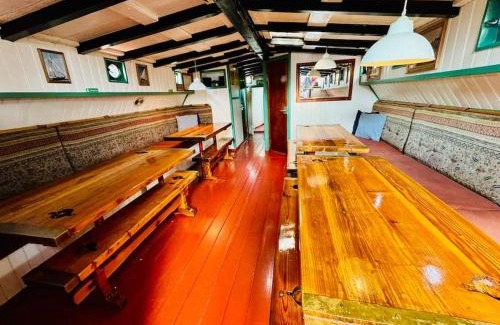 Muiden House | Schip in Muiden