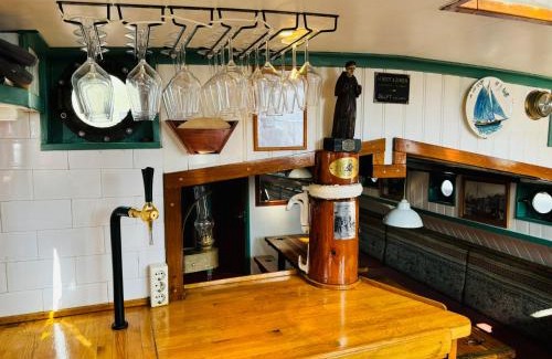 Muiden House | Schip in Muiden