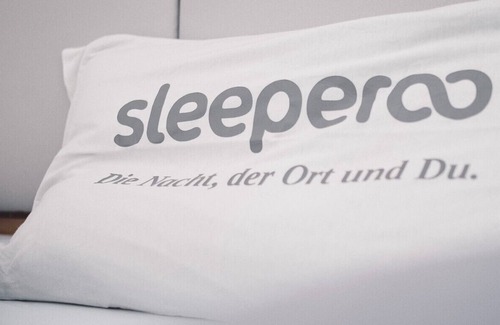 Nordholz Cabin | Schlafen zwischen Flugzeugen-Indoor Cube