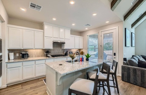 Southside House | Scholars' House+4 min drive 2 Texas A&M University