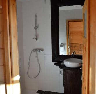 Komancza Bed & Breakfast | Schronisko Górskie nad Smolnikiem