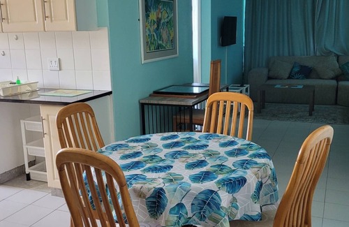 Saint Michael's on Sea Apartment | Scottburgh Views - Smile & Wave