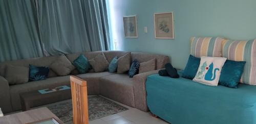 Scottburgh Apartment | Scottburgh Views - Smile and Wave