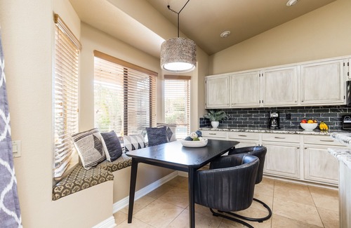 Paradise Park Vista Cottage | Scottsdale Oasis- Pool - Game Room - Putting Green
