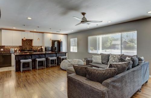 Village Grove House | Scottsdale's Clubhouse Escape