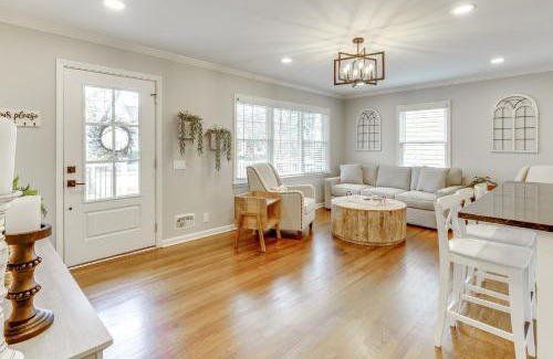 Westerville House | Screened Patio and Fire Pit Modern Westerville Home