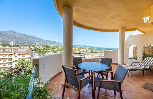 Nueva Andalucia Apartment | Señorio de Aloha in Puerto Banus