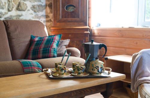 Yzeron Ski Chalet | Se Ressourcer En Forêt