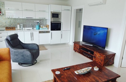 Kestel Apartment | SEA & BEACH FRONT "Luxury Residence" 1+1 Apt. 70m2 (18)