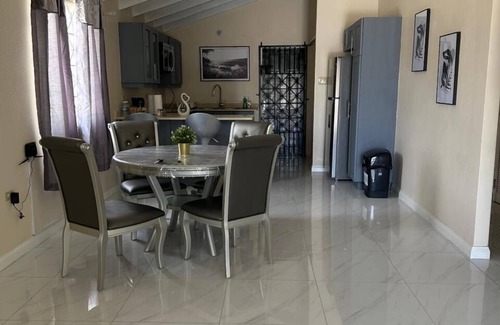 Silver Sands House | Sea breeze retreat