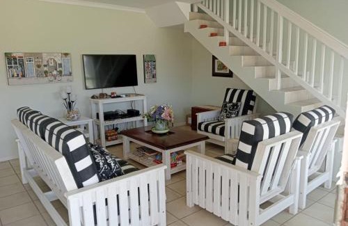 Still Bay House | Sea Breeze