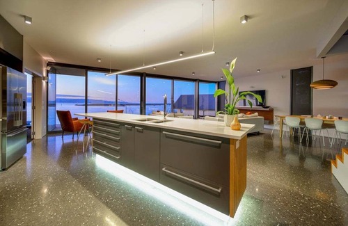 Stepneyville House | Sea Change - Uber-Modern Waterfront Home, Nelson