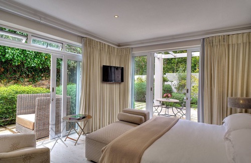 Camps Bay Hotel | Sea Five Boutique Hotel