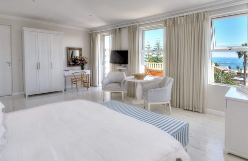 Camps Bay Hotel | Sea Five Boutique Hotel