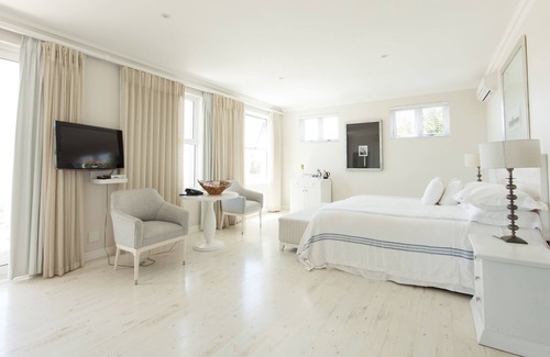 Camps Bay Hotel | Sea Five Boutique Hotel