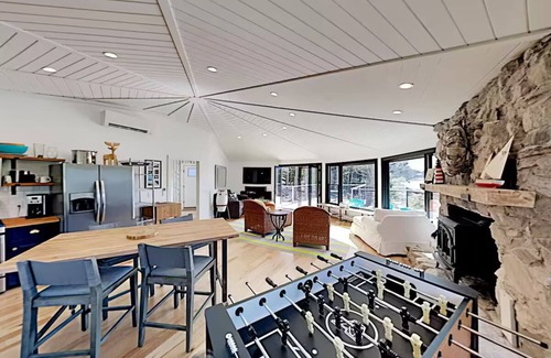 Sebascodegan Island House | Sea Forever! Waterfront, Dog-Friendly, Seasonal Dock, EV charger, 12m Brunswick