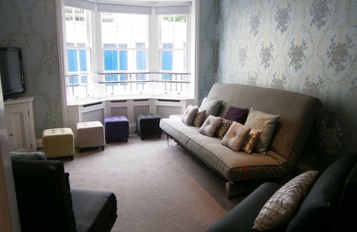 Kemptown House | Sea Front views, 5 min seafront walk to Brighton Pier