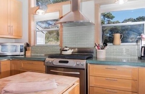 Anchor Bay House | Sea Gate by RedAwning