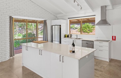 Eagle Bay House | Sea Gypsy