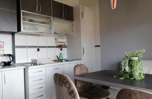 Orahovac Apartment | Sea Horizons