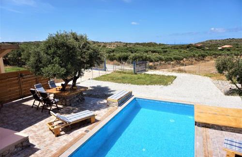 Moni Chrisoskalitissis House | Sea Lake Holiday House