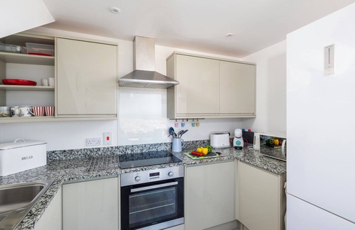 St Ives Apartment | Sea Spirit with best views panoramic of St Ives ever! Within walking distance of heart of St Ives and beaches. Allocated parking. Free WiFi.