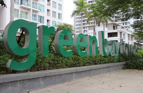 Ha Long Apartment | Sea/Street/Mountain View & Modern 3 Bedrooms Apartment in Main Tourist Area