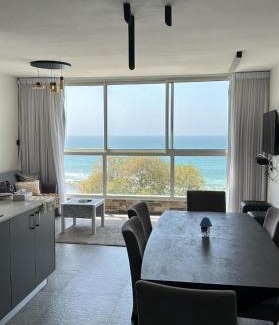 Bat Yam Apartment | sea view apartment
