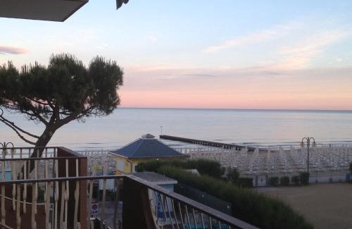 Faro Apartment | Sea view apartment with swimming pool