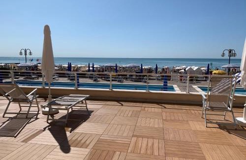 Faro Apartment | Sea view apartment with swimming pool